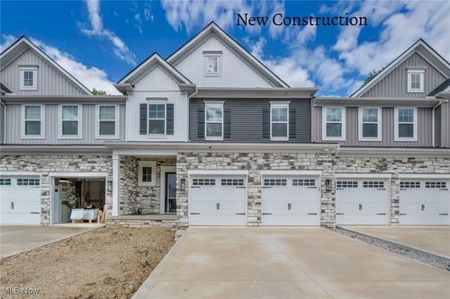 9055 Ledge View Ter, Broadview Heights, OH, 44147-2423 | Card Image