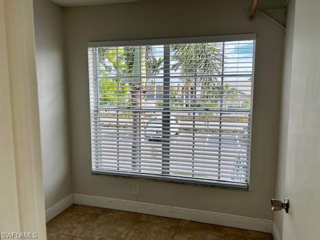 Room details with baseboards | Image 9