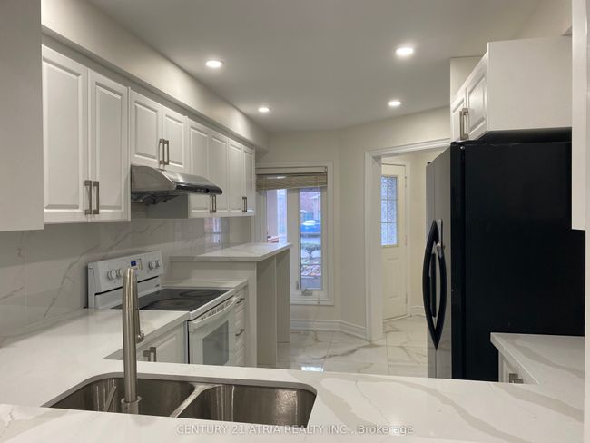86 Greensboro Dr, House other with 5 bedrooms, 4 bathrooms and 3 parking in Markham ON | Image 6