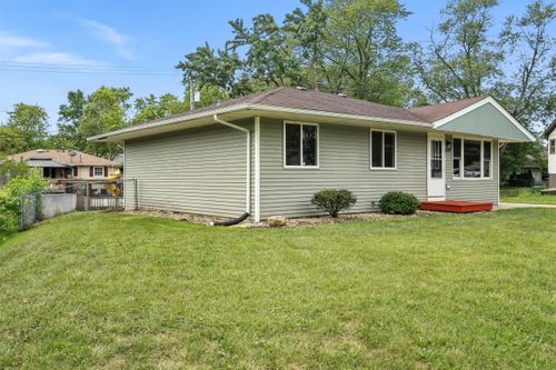 3737 W 77th Pl, Merrillville, IN, 46410-5031 | Card Image