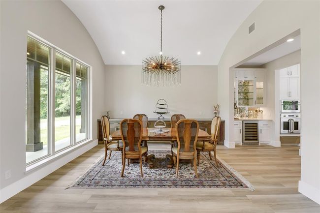 18 Smith Loop N, House other with 4 bedrooms, 5 bathrooms and 2 parking in Cleveland TX | Image 11