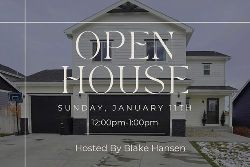 5250 River Crossing Ave, Mills, WY, 82644-5138 | Card Image