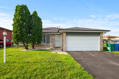 928 E 153rd St, Phoenix, IL, 60426-2506 | Card Image