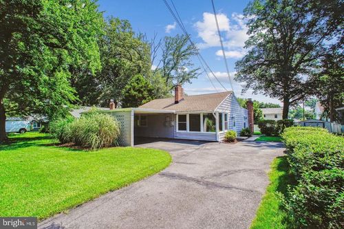 3135 Manor Rd, FALLS CHURCH, VA, 22042-2557 | Card Image