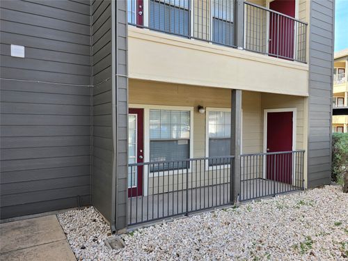 916-2320 Gracy Farms Ln, Austin, TX, 78758-2312 | Card Image