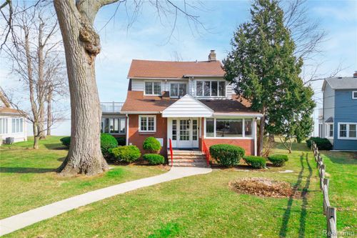 29863 E River Rd, Grosse Ile, MI, 48138-1935 | Card Image