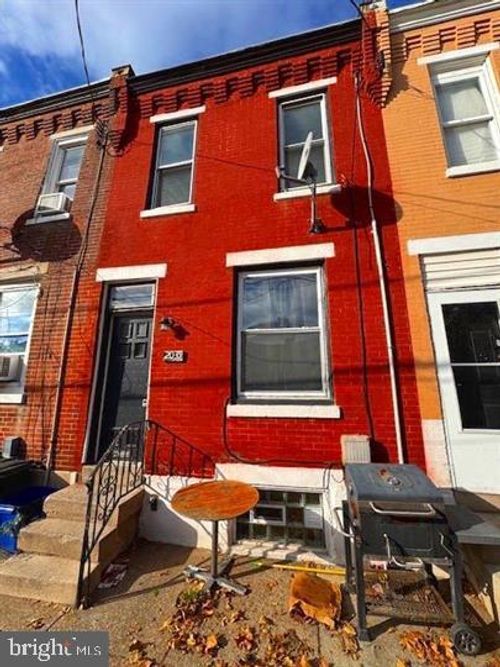 2035 Dennie St, PHILADELPHIA, PA, 19140-1722 | Card Image
