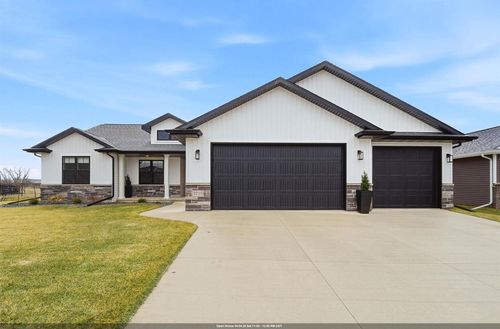 2215 E Honeygold Court, APPLETON, WI, 54913 | Card Image