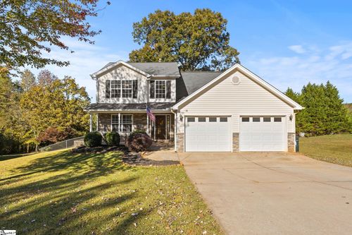 104 Whipple Ln, Taylors, SC, 29687-6156 | Card Image