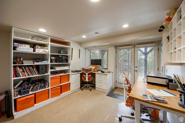 Living room with light colored carpet and recessed lighting | Image 27