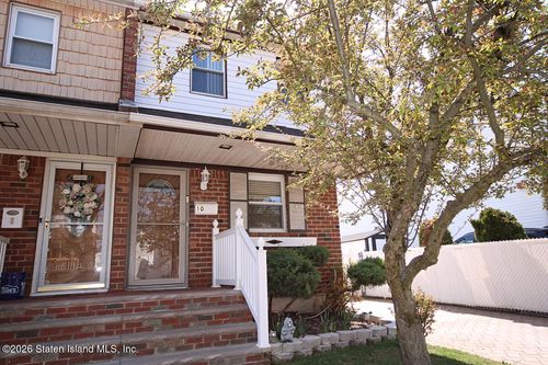 10 Berry Ave W, Staten Island, NY, 10312-1403 | Card Image