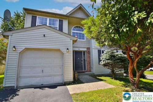 302 Vista Dr, Easton, PA, 18042-7253 | Card Image