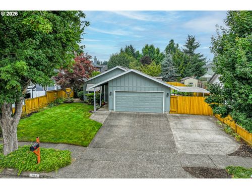 933 S 44th St, Springfield, OR, 97478 | Card Image