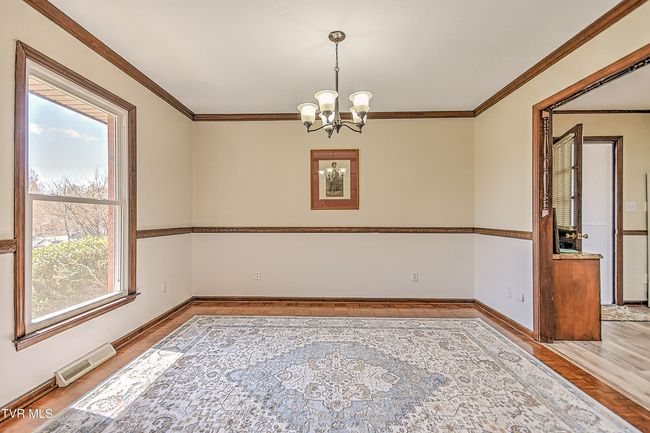 646 Meadow View Rd, House other with 4 bedrooms, 2 bathrooms and null parking in Bristol TN | Image 11