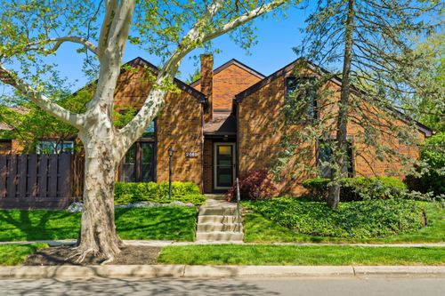 12-2080 Mackenzie Dr, Columbus, OH, 43220-2951 | Card Image