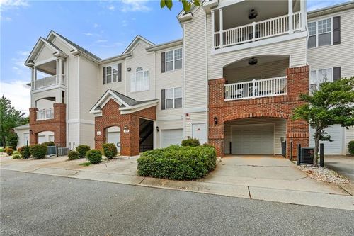 unit-301-319 College Rd, Greensboro, NC, 27410-5388 | Card Image