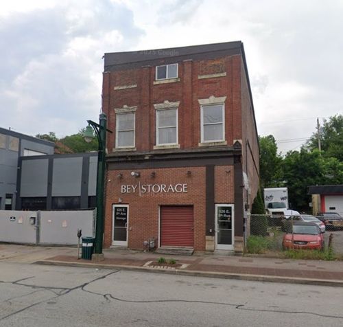 526 E 8th Ave, Munhall, PA, 15120-1940 | Card Image