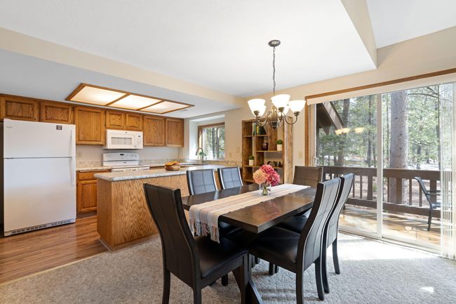 12-DiningArea-Kitchen-JustinEwing_R12 | Image 12