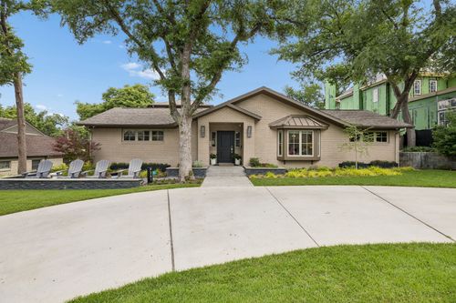 9261 Meadowglen Drive, Dallas, TX, 75238 | Card Image