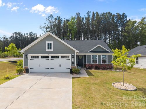 439 Grandiflora Ave, Lancaster, SC, 29720-4745 | Card Image