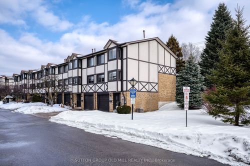 1-4 Bradbrook Road, Etobicoke, ON, M8Z5V3 | Card Image