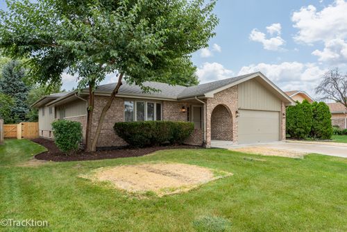 649 Gavin Ave, Romeoville, IL, 60446-1663 | Card Image