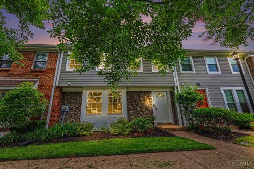 906 Woodlyn Dr N, Cincinnati, OH, 45230-4322 | Card Image