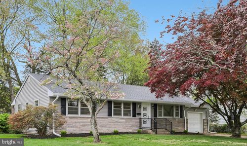31 Gainsboro Rd, LAWRENCEVILLE, NJ, 08648-3915 | Card Image