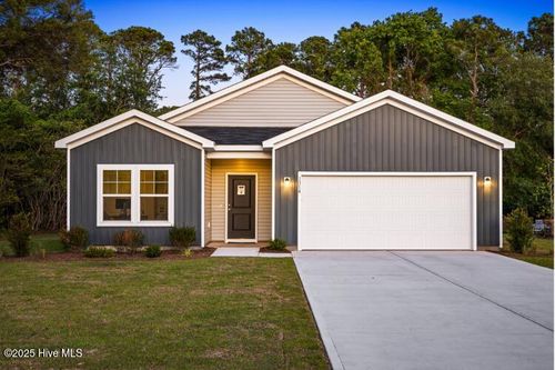 246 Harper Lake Dr, Boiling Spring Lakes, NC, 28461-7803 | Card Image