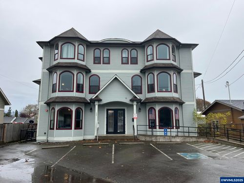 103 W Bishop Way, Brownsville, OR, 97327-2041 | Card Image