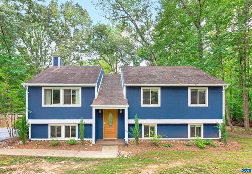 304 Crestfield Ct, CHARLOTTESVILLE, VA, 22911-9127 | Card Image