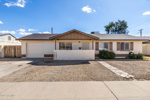 6727 W Roma Ave, Phoenix, AZ, 85033-2623 | Card Image