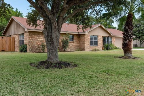 1609 Jackson St, Port Lavaca, TX, 77979-4610 | Card Image