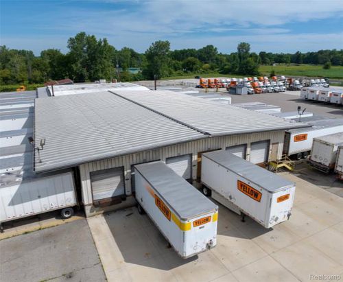 11740 Dixie Highway, Birch Run Township, MI, 48415 | Card Image