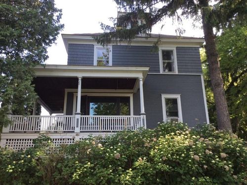 462-460-462 Colchester Ave, Burlington, VT, 05401-1430 | Card Image