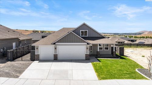2874 S Alaska St, Kennewick, WA, 99338 | Card Image