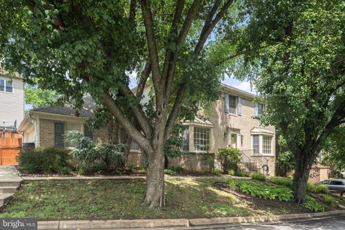 108 N Liberty St, ARLINGTON, VA, 22203-1049 | Card Image
