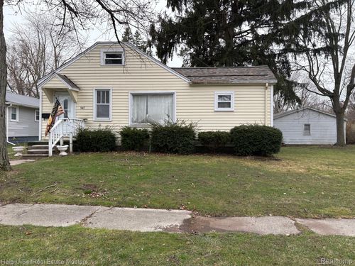 947 Waterloo St, Saint Clair, MI, 48079-5463 | Card Image