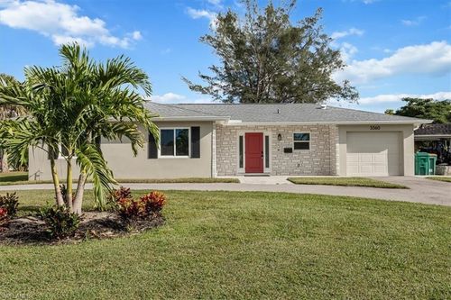 3560 Corana Way, NAPLES, FL, 34105-2727 | Card Image