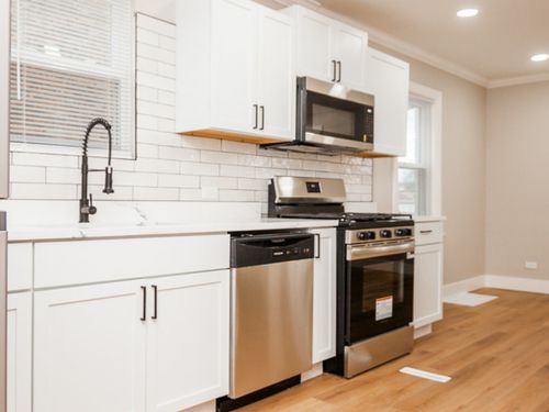 1156 W 102nd St, Chicago, IL, 60643-2353 | Card Image