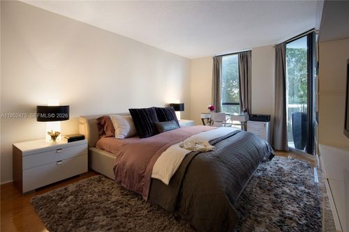 apt-304-3640 Yacht Club Dr, Aventura, FL, 33180-3569 | Card Image