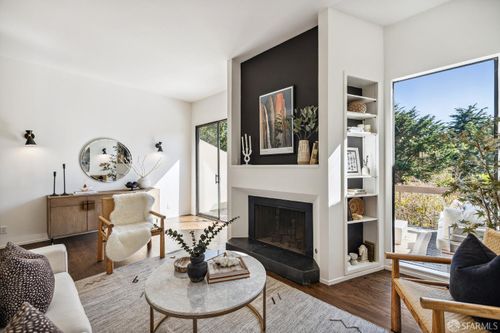 209 N Lake Merced Hls, San Francisco, CA, 94132-2907 | Card Image