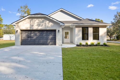 2836 Honduras Dr, Gautier, MS, 39553-6704 | Card Image