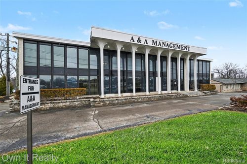 26300 Telegraph Rd, Southfield, MI, 48033-2436 | Card Image