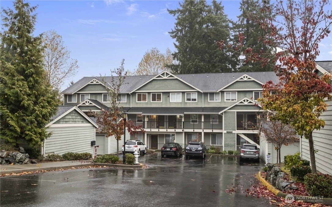 Residential Lease in Kenmore