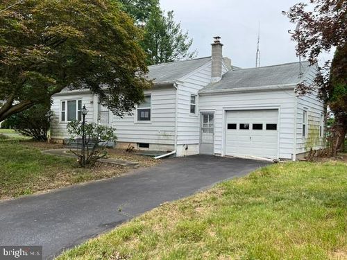 1811 Woodland Ave, LANCASTER, PA, 17602-4125 | Card Image