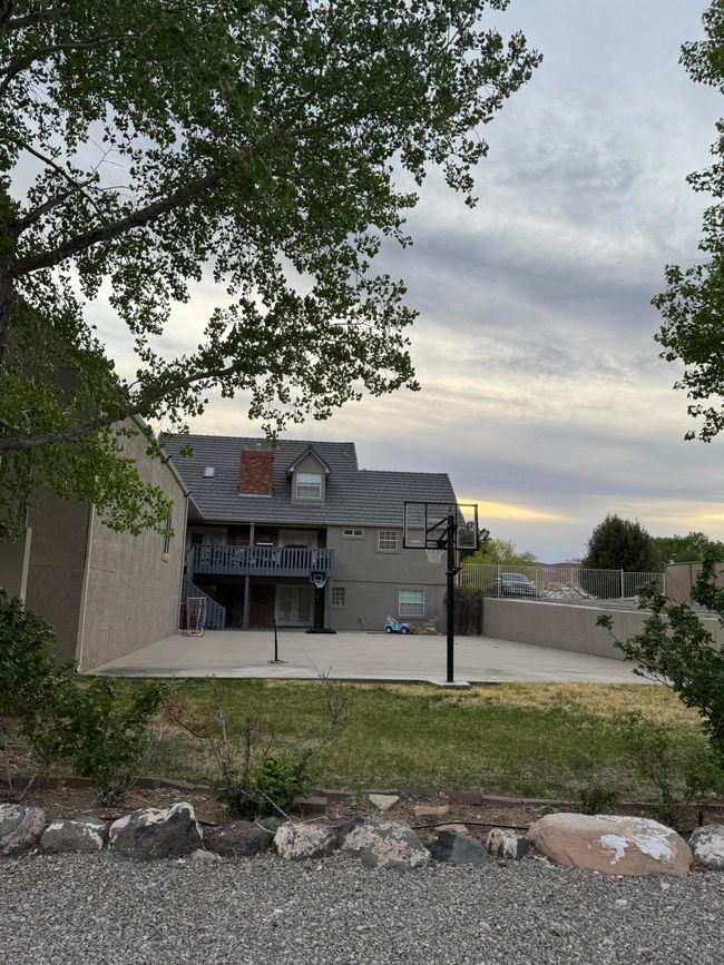 Back | Image 62