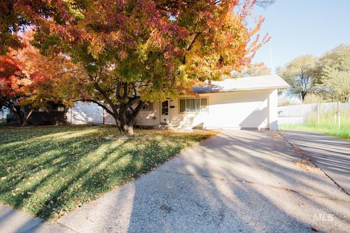 160 S 11th E, Mountain Home, ID, 83647-3122 | Card Image