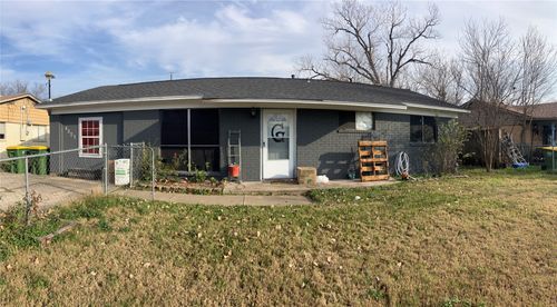 4321 Greenbriar Drive, Bellmead, TX, 76705 | Card Image