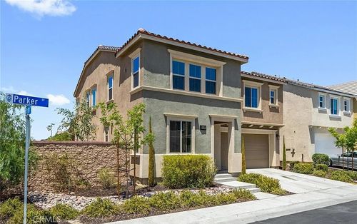 24438 Parker Dr, Lake Elsinore, CA, 92532-2752 | Card Image